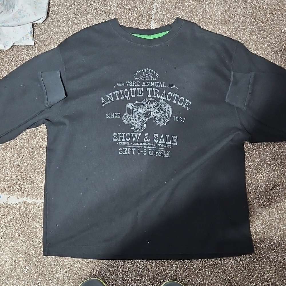 Antique Tractor John deereBlack Thermal